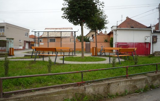 Terénne a sadové úpravy
